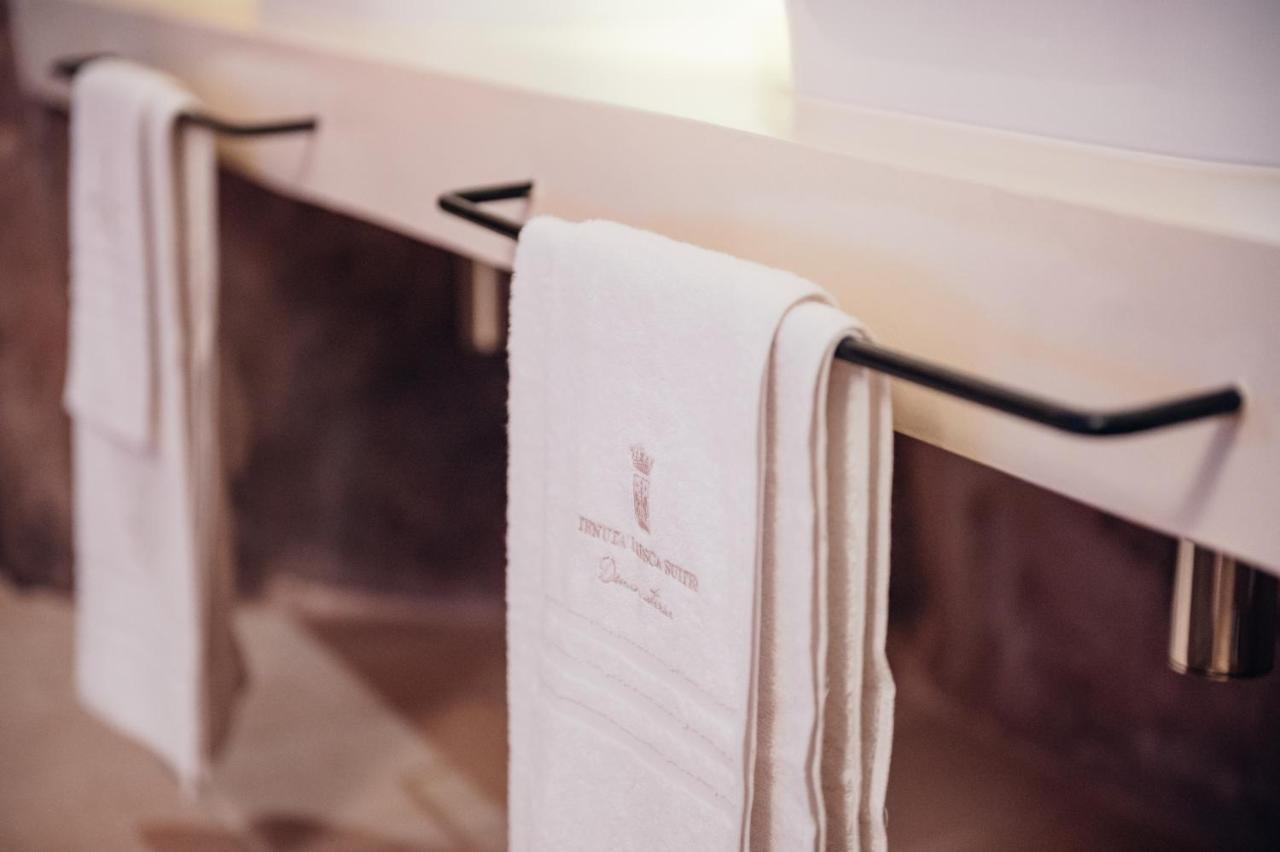 Tenuta Tresca Suites - Dimora Storica San Cassiano  Exteriör bild